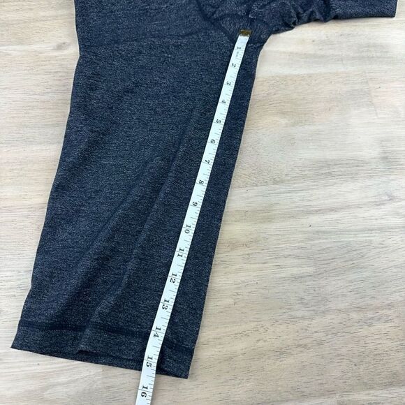 Lululemon Astro Crop Pant - Picture 5 of 6